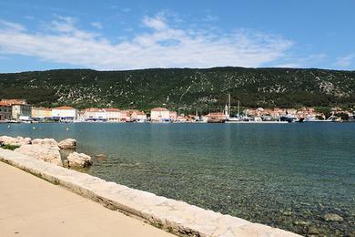 Sandee Cres Beach