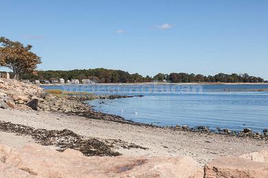 Sandee Compo Beach & Yacht Club