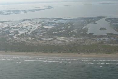 Sandee Log Storage Shore Head B Photo