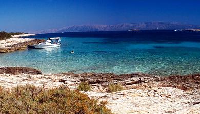 Sandee Vela Luka Bay Beach Photo