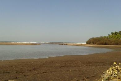 Sandee Palande Beach