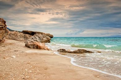 Sandee Lourdas Beach Photo