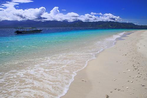 Sandee Gili Meno Beach Photo