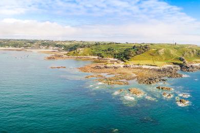 Sandee Best Family-Friendly Beaches in Guernsey