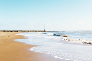 Sandee Best Family-Friendly Beaches in the United Kingdom