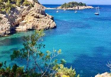 Sandee Platja des Port de Sant Miquel Photo