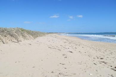 Sandee Madora Bay