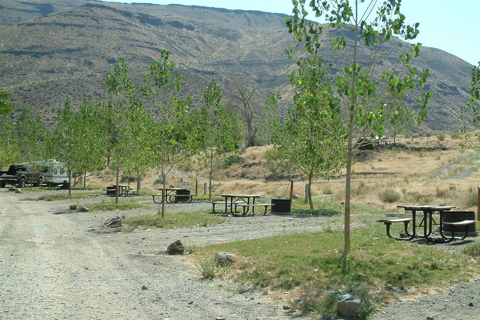 Sandee - Lake Owyhee State Park