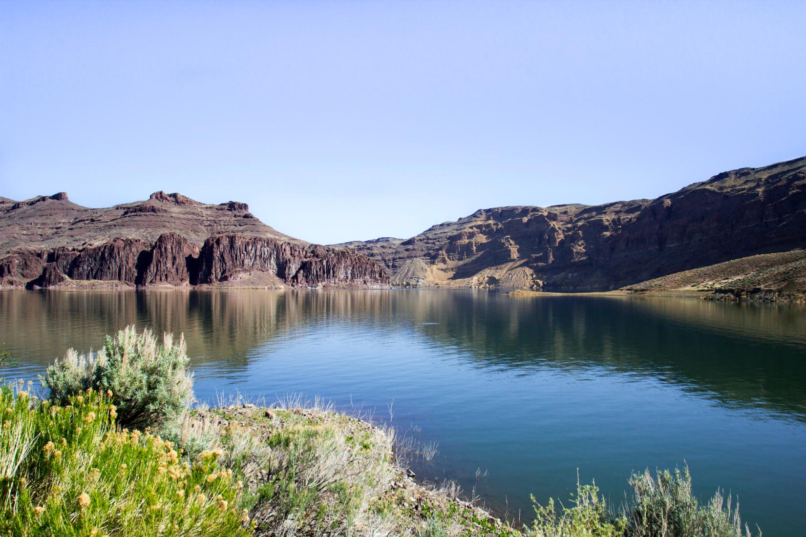 Sandee - Lake Owyhee State Park