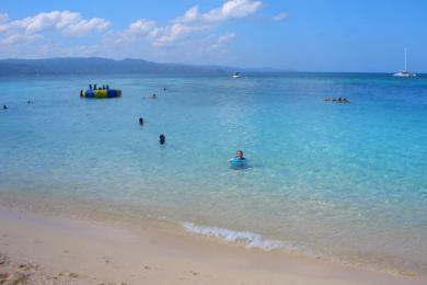 Sandee - Doctor's Cave Beach