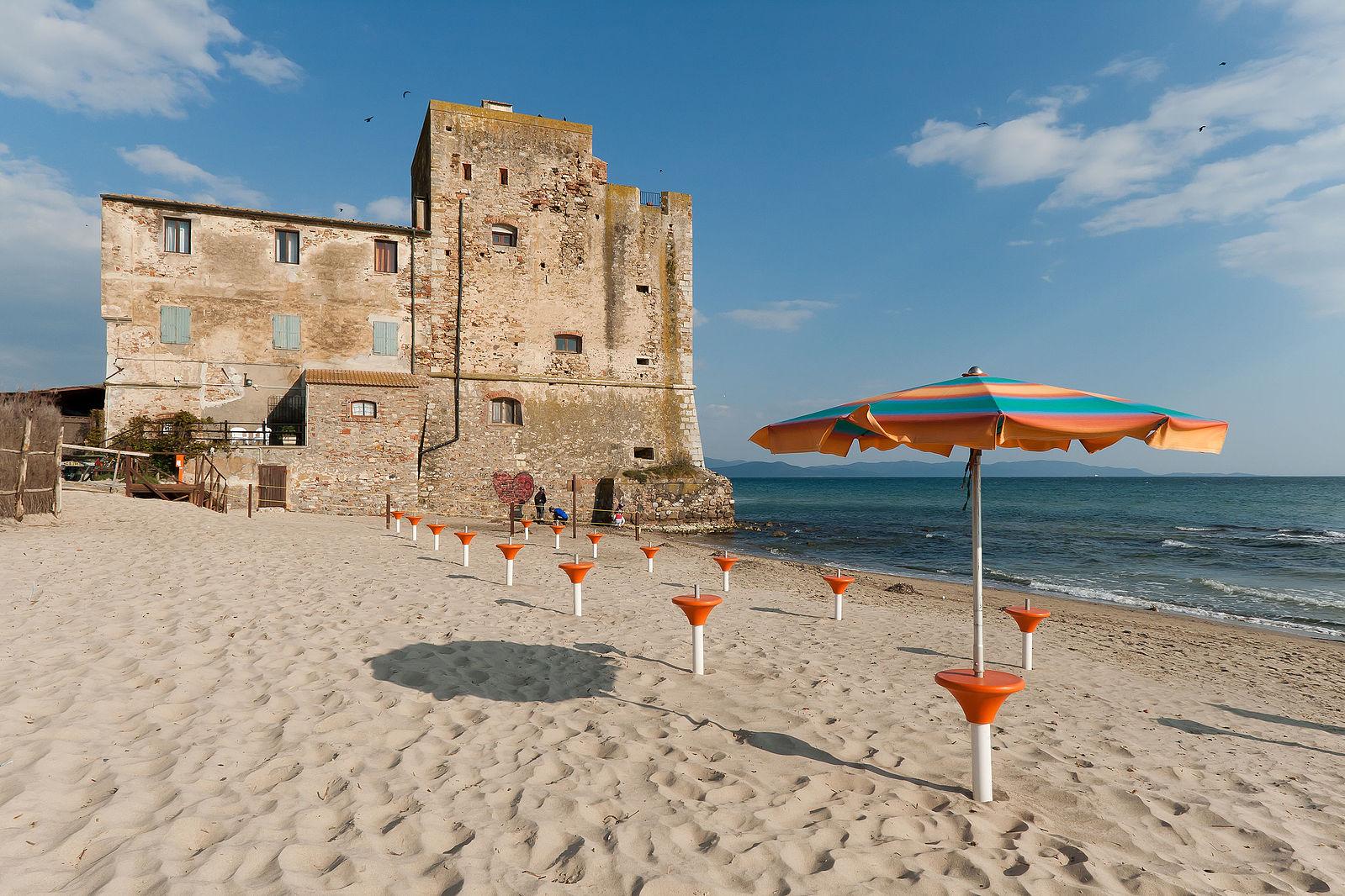 Sandee - Follonica Beach