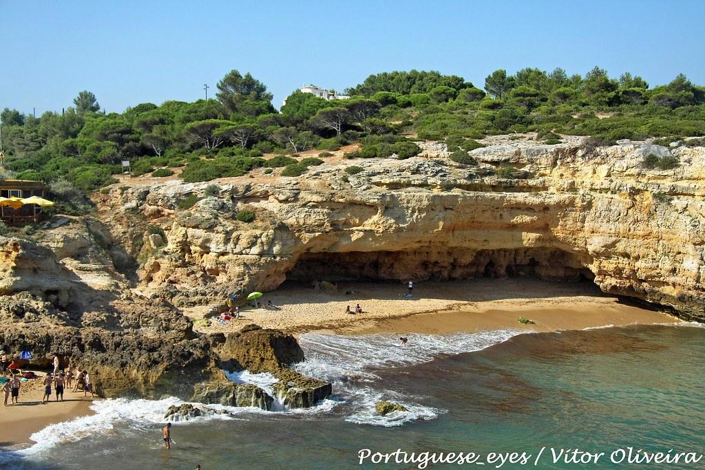 Sandee - Praia De Albandeira