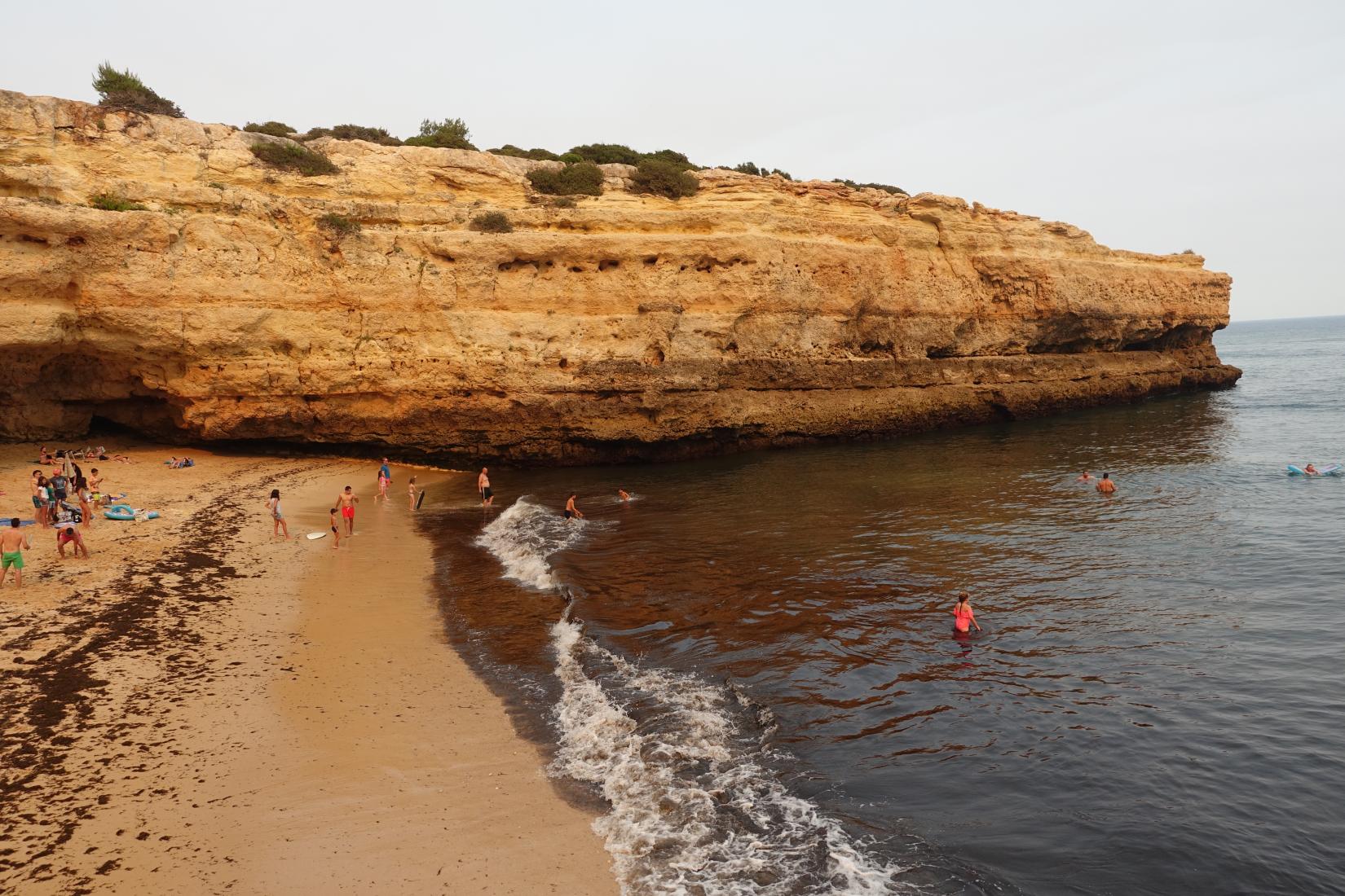 Sandee - Praia De Albandeira