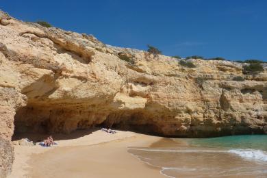 Sandee - Praia De Albandeira