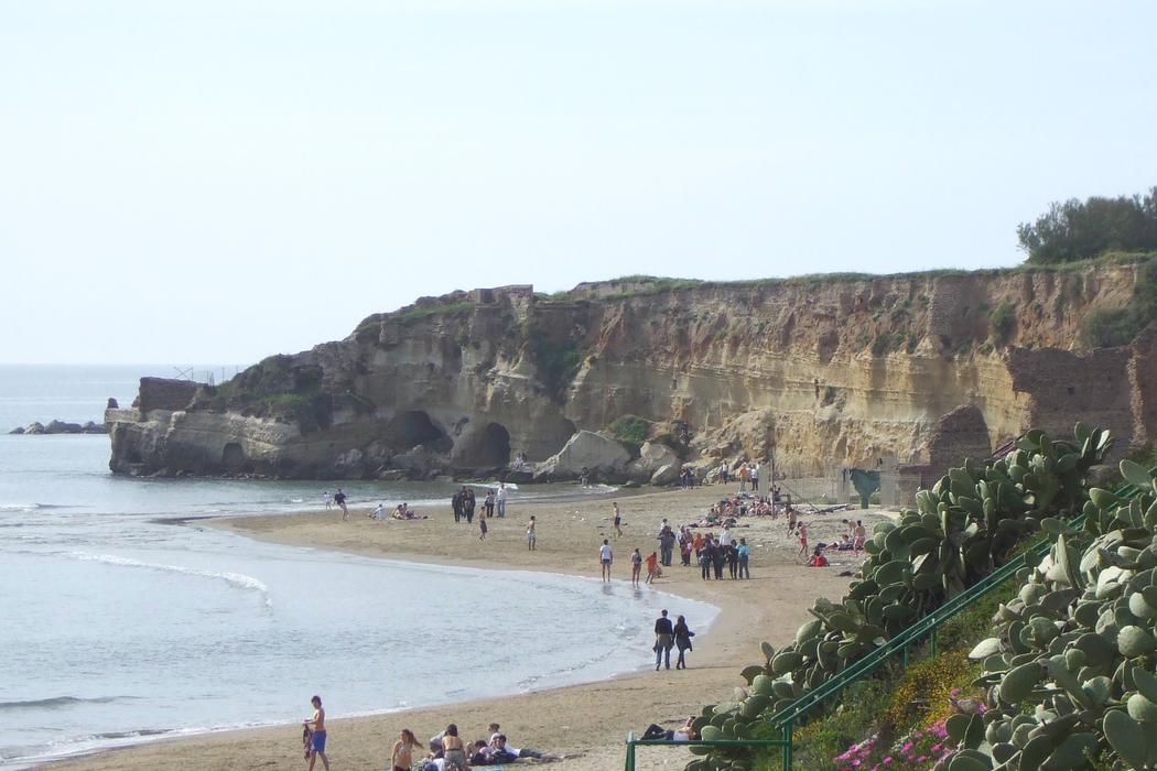Sandee Anzio Beach