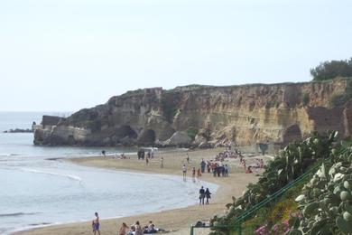 Sandee Anzio Beach
