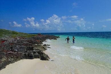 Sandee - Gun Bay Beach