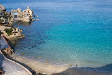 Sandee Paradise Bay Beach