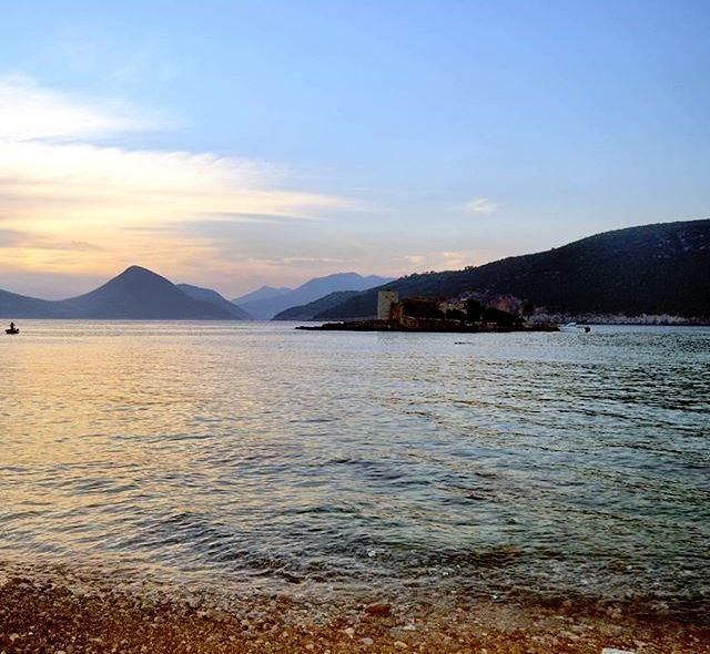 Sandee Miriste Beach