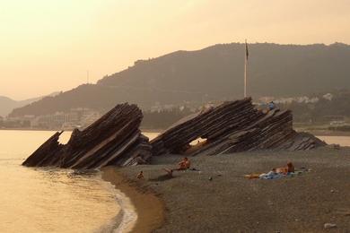 Sandee Rafailovici Beach