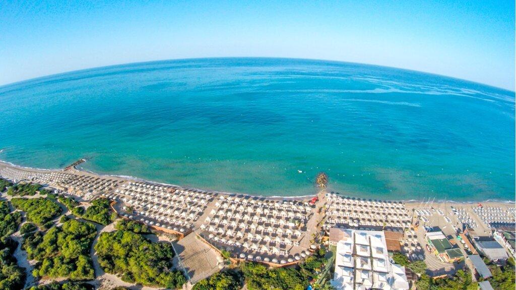 Sandee Robinson Club Apulia