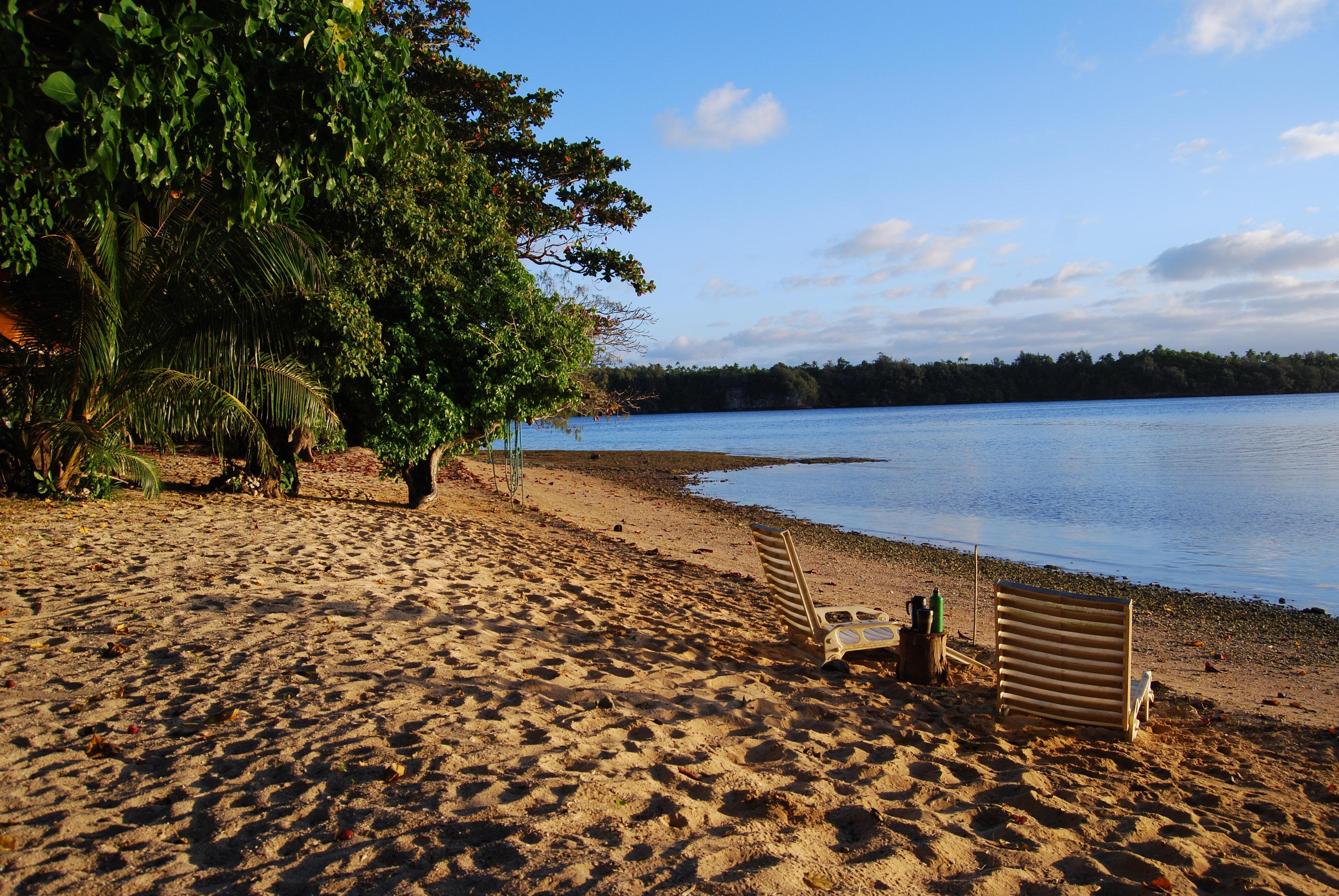 Sandee Mafana Island Beach