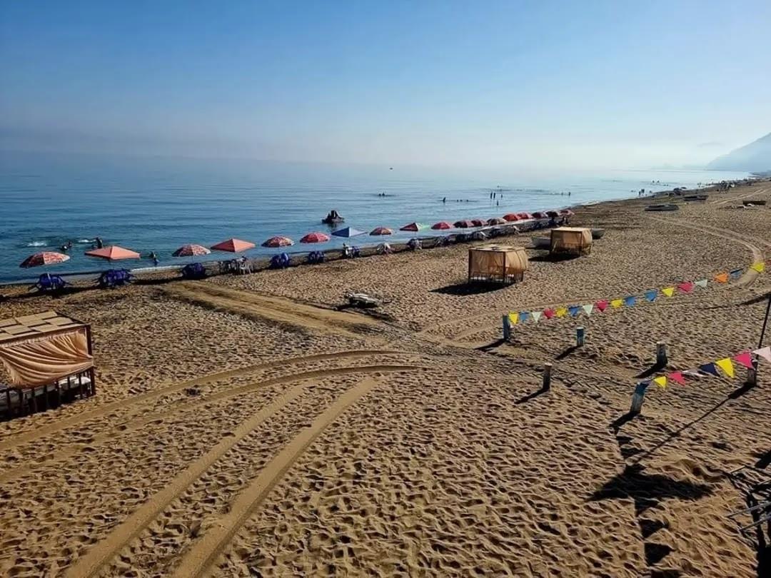 Sandee Lota Beach