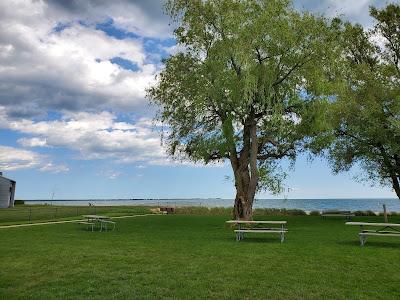 Sandee - Public Shoreline Beach Usfs West Wilsey Bay