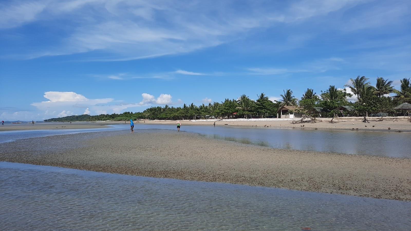 Sandee Strong Beach