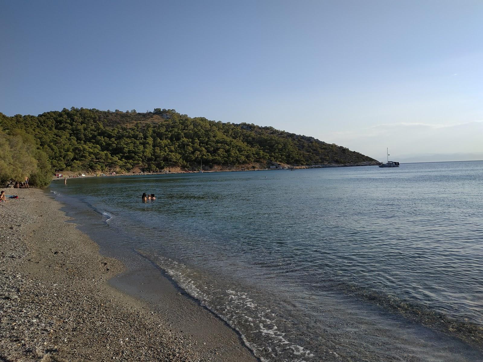 Sandee Kanakia Beach