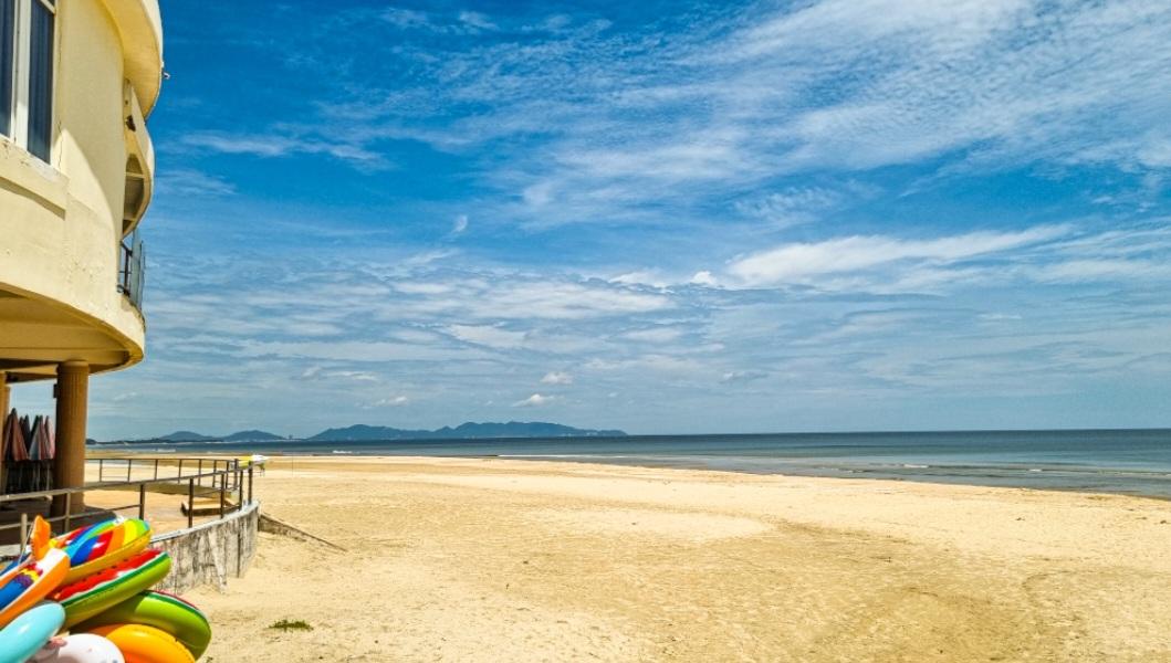 Sandee Dic Beach Resort