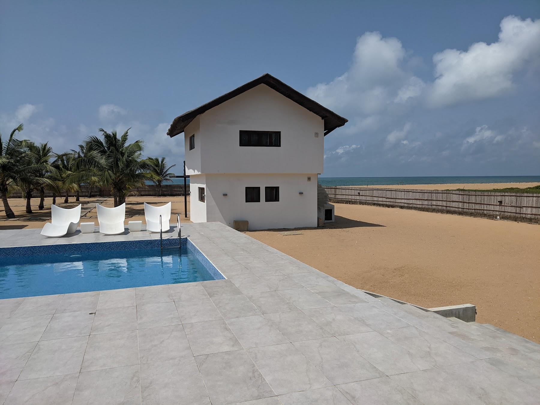 Sandee Kamp Ikare Resort