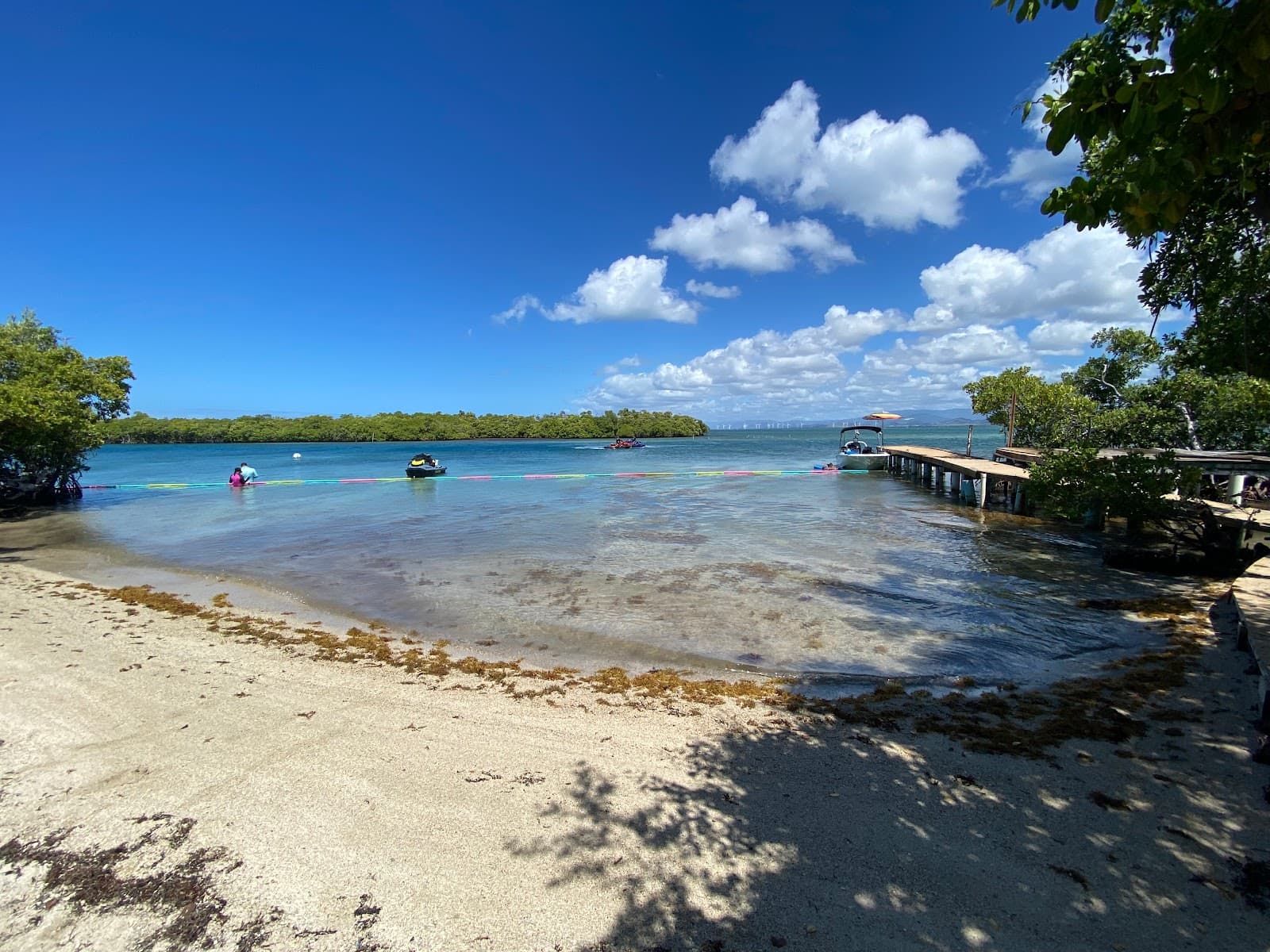 Sandee Cayo Matias Beach Photo