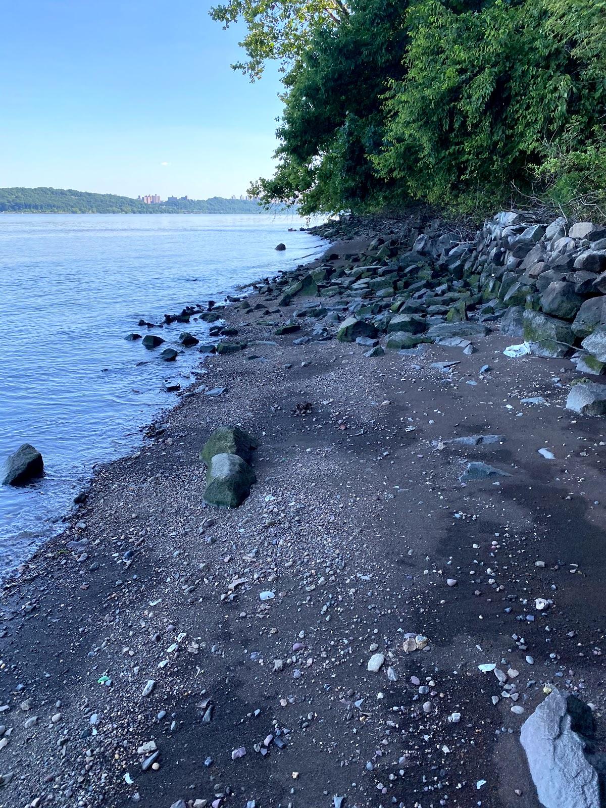 Sandee Canoe Beach Photo