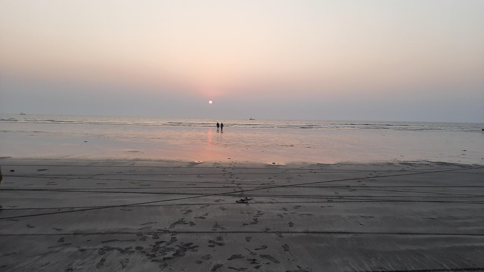 Sandee Kalamb Beach
