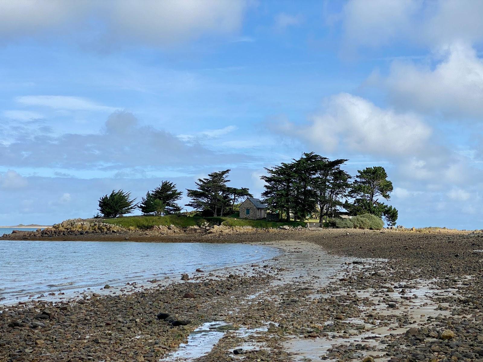 Sandee Ile Poule Beach