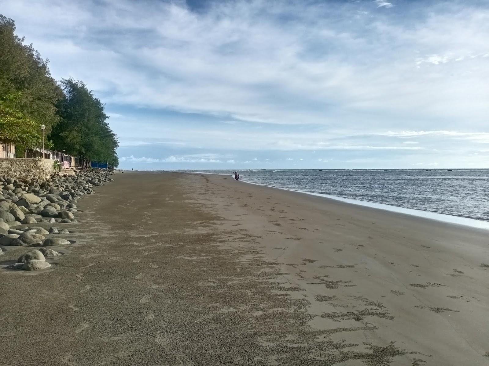 Sandee Pantai Malabero Photo