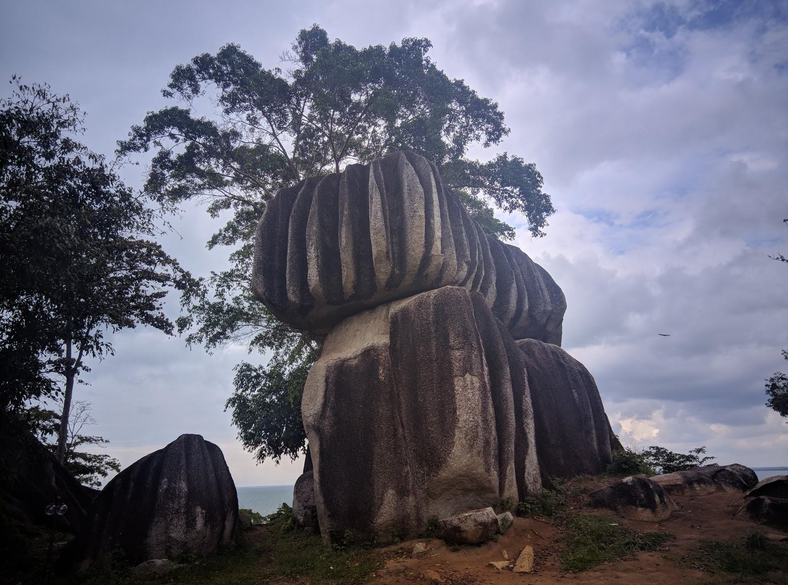 Sandee Wisata Alam Batu Belimbing Bangka Selatan