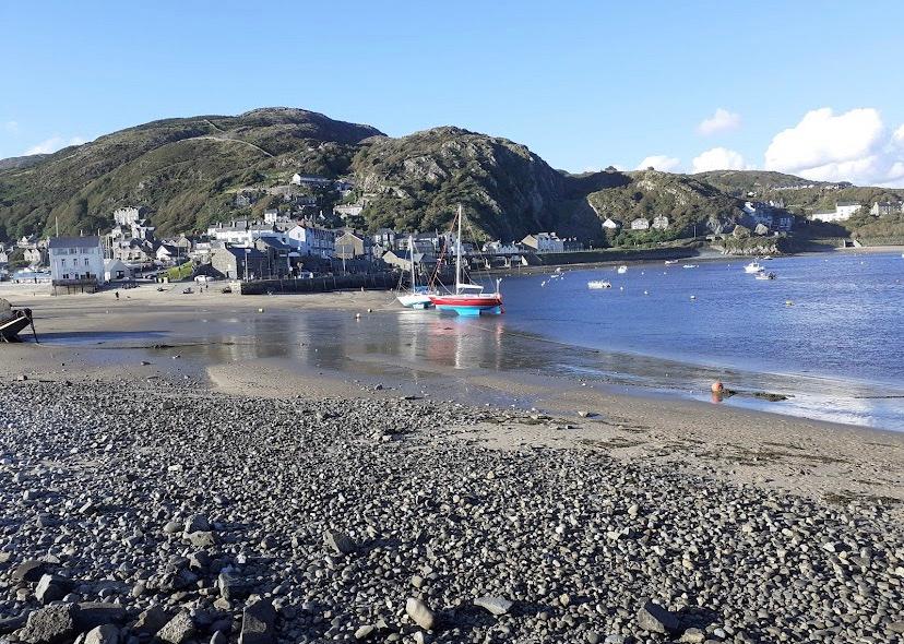 Sandee Traeth Abermaw Beach Photo