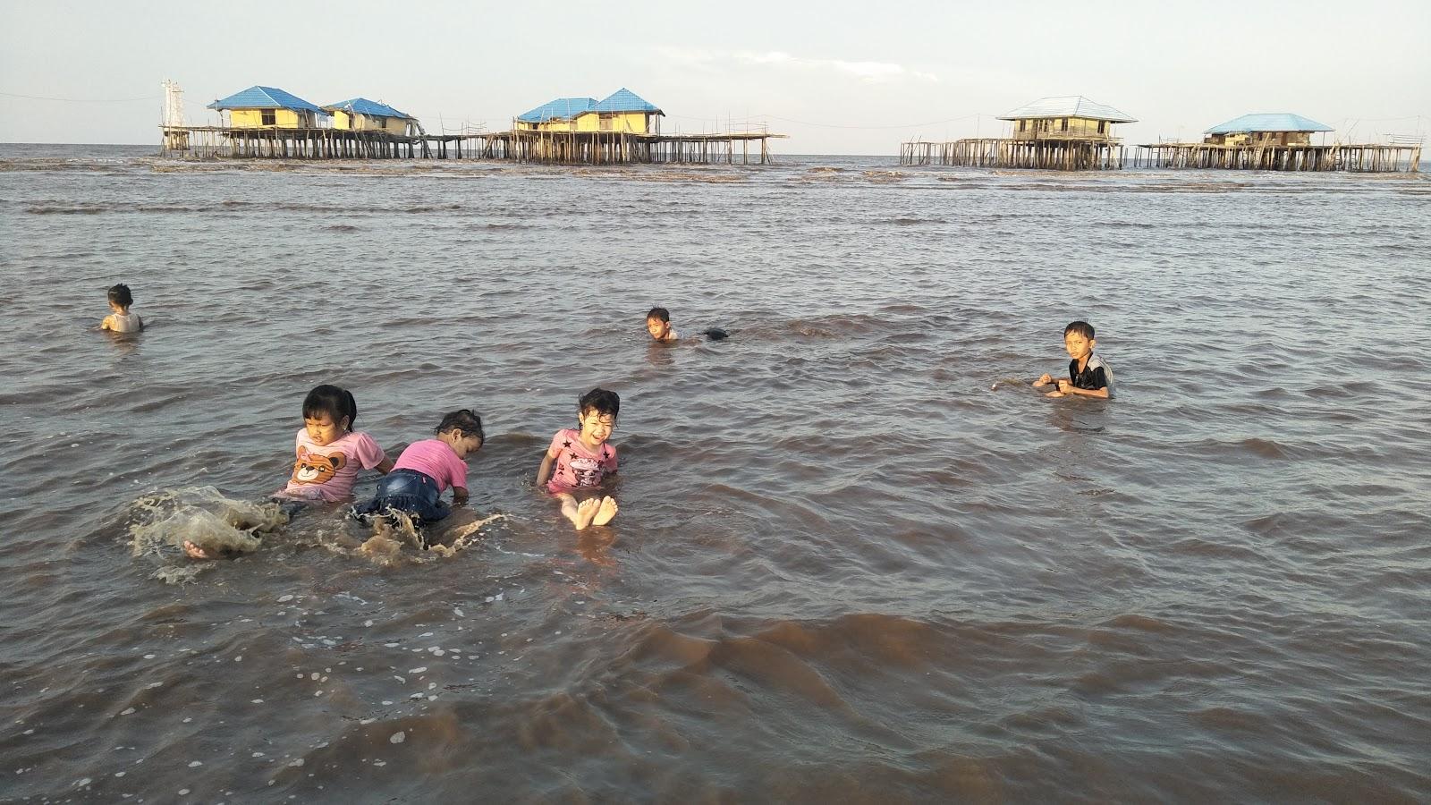 Sandee Pantai Tenggayun