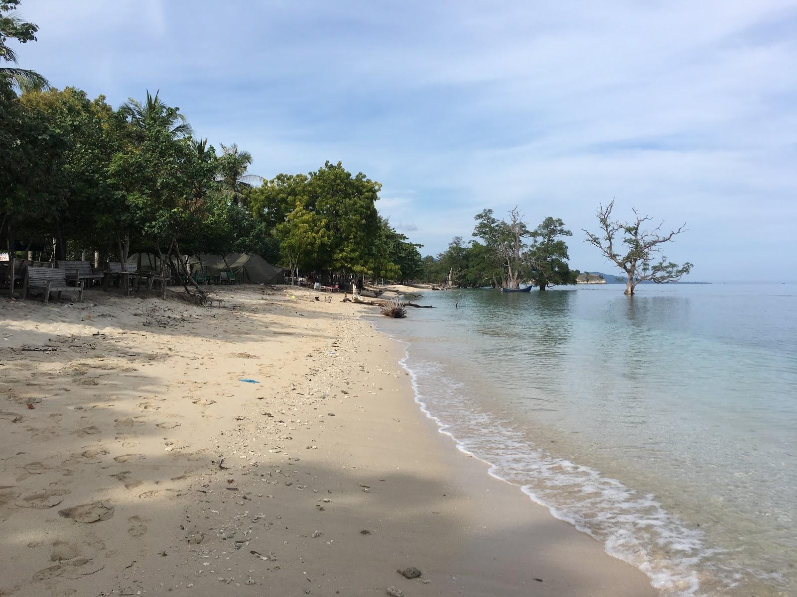 Sandee Lhok Mee Beach Photo