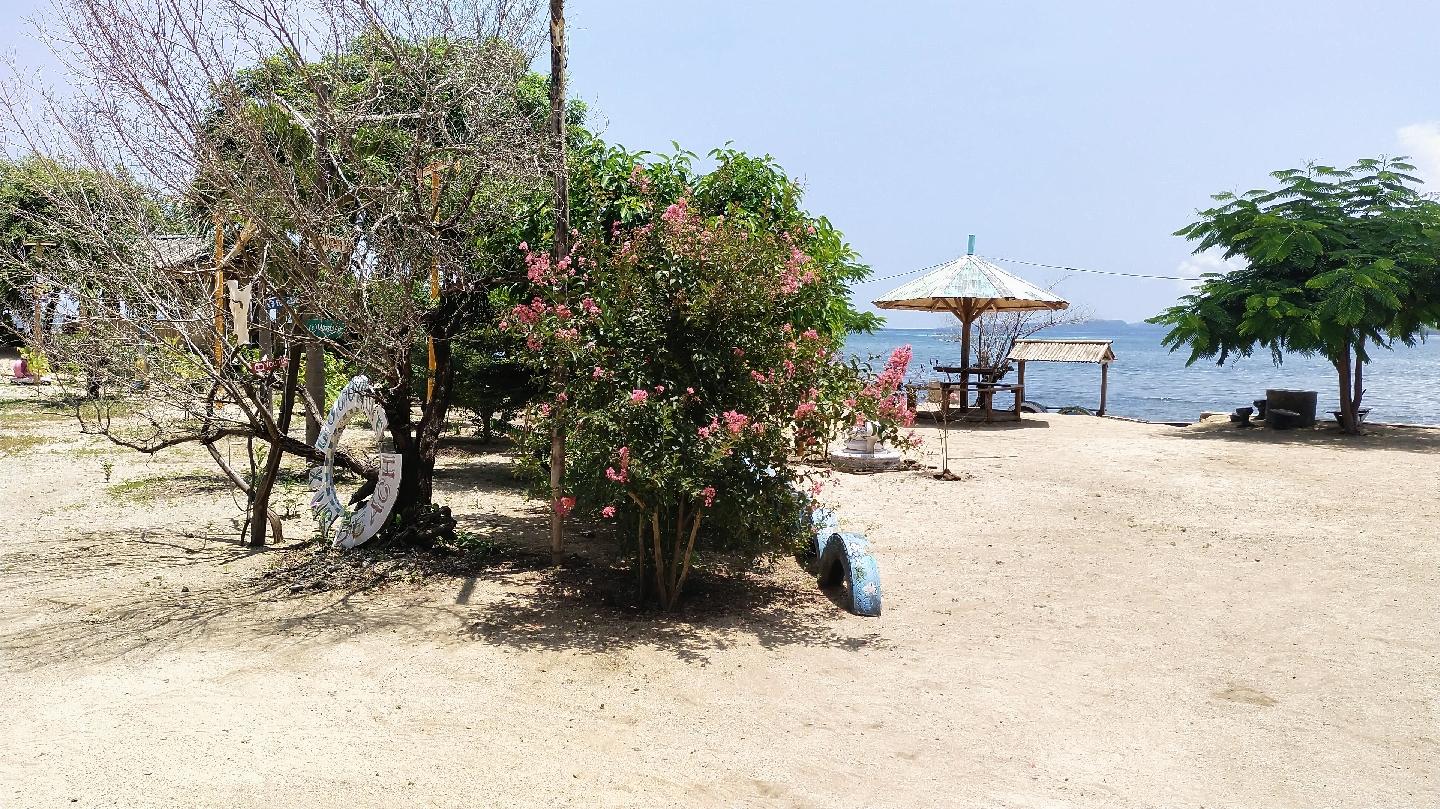 Sandee Pantai Kelapa Enam