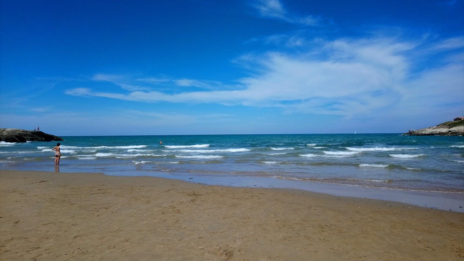 Sandee Spiaggia Stretta