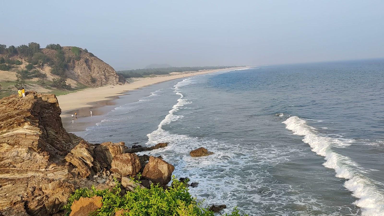 Sandee Thanthadi Beach