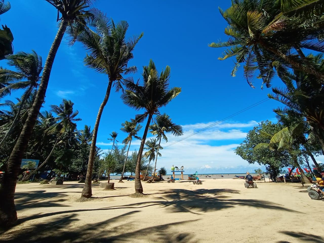 Sandee Wisata Pantai Kelapa Panyuran