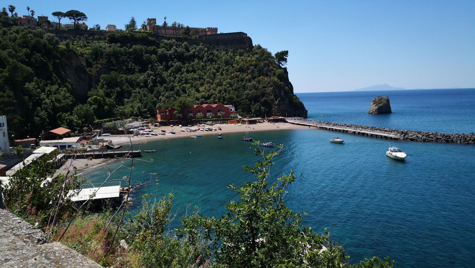 Sandee Marina Di Vico