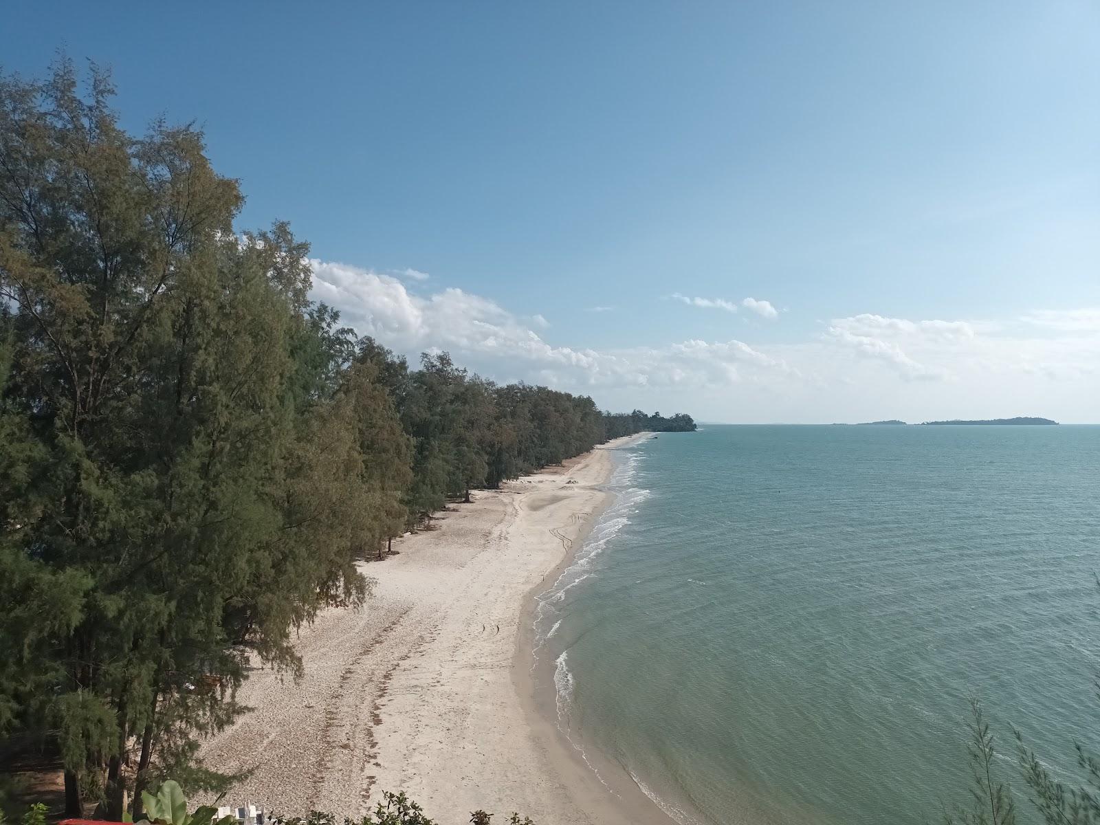 Sandee Su Nge Bar Line Beach