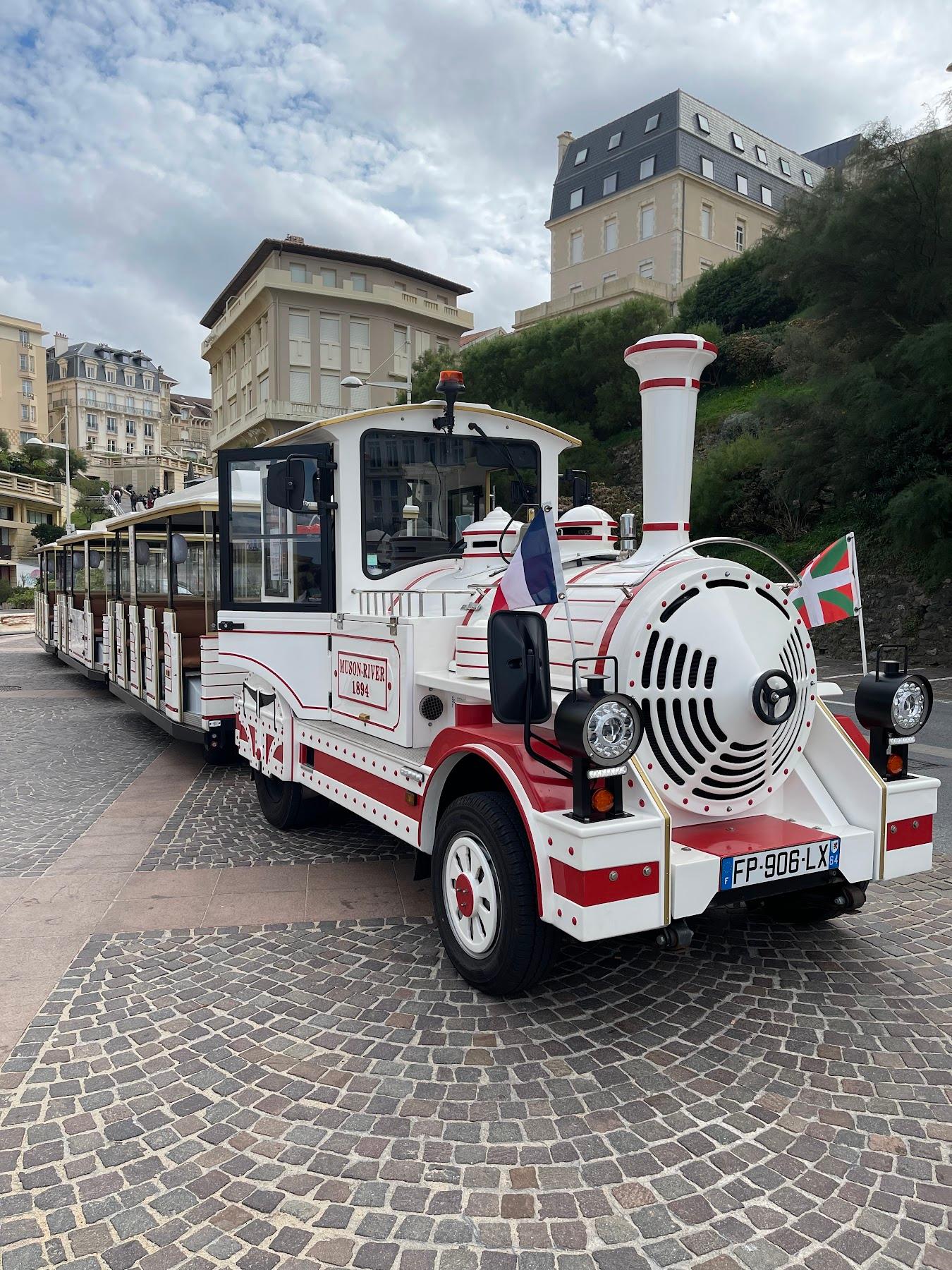 Sandee Le Petit Train De Biarritz