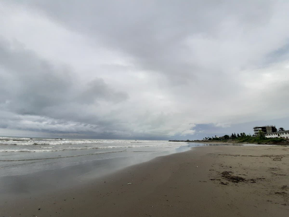 Sandee Abbas Abad Beach Photo