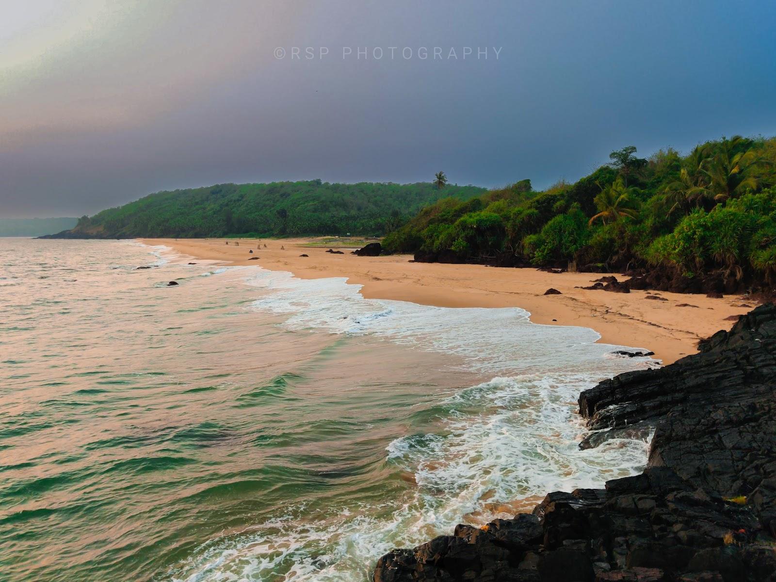 Sandee Harichangiri Beach /Falyafonda Beach